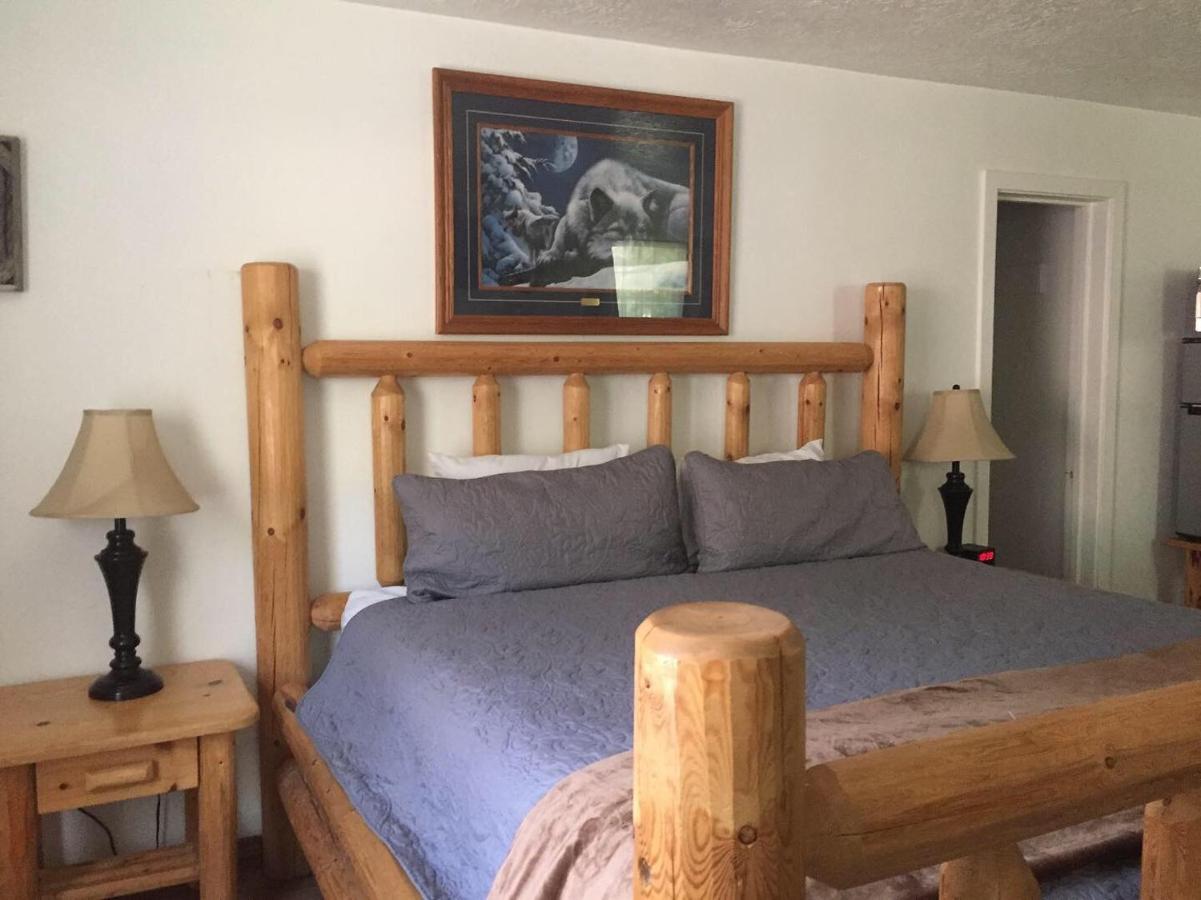 Dunsmuir Lodge
